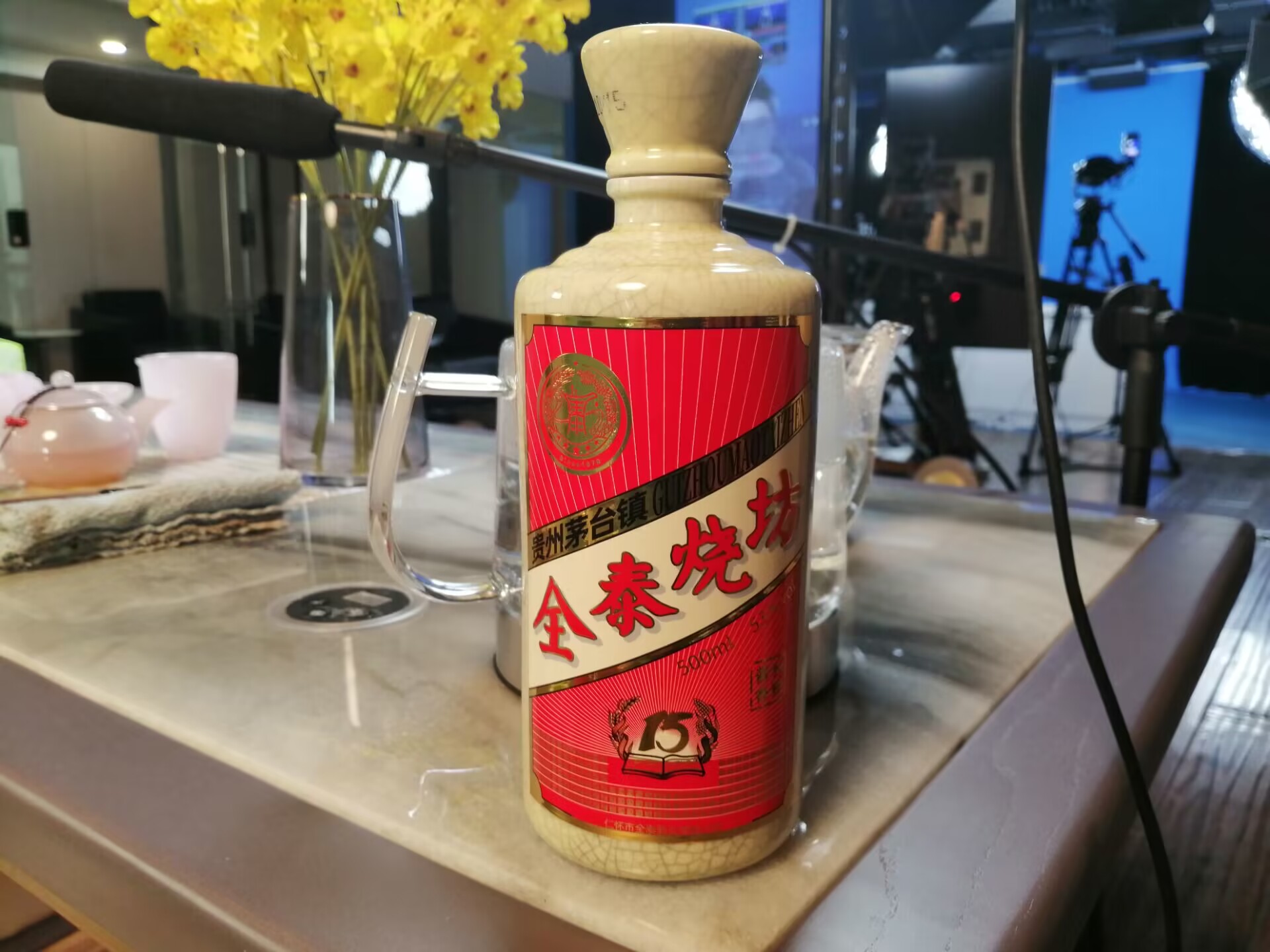 浓香型酒曲贮存期生化性能变化