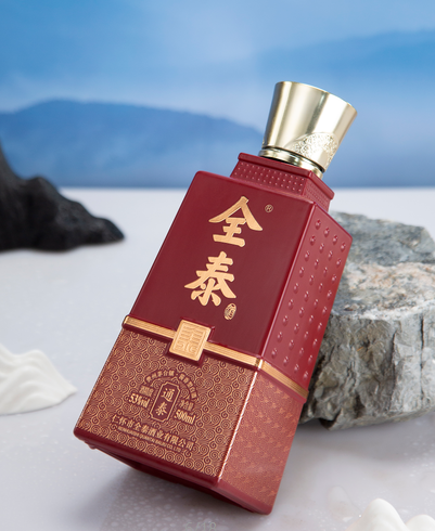 甑桶蒸馏时酒酷中主要微量组分的蒸出率如何?