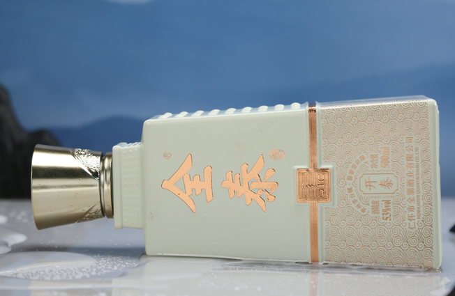 经典酒笑话：喝酒上脸